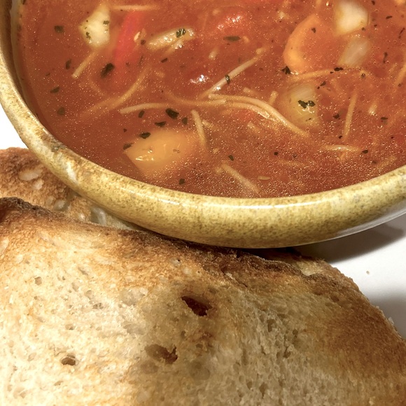 Meet your Posher, Kelly - Picture 1 of 1